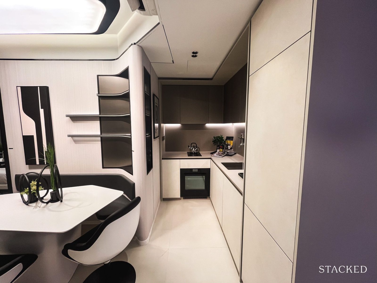 Zyon Grand 2BR Premium + Study 21