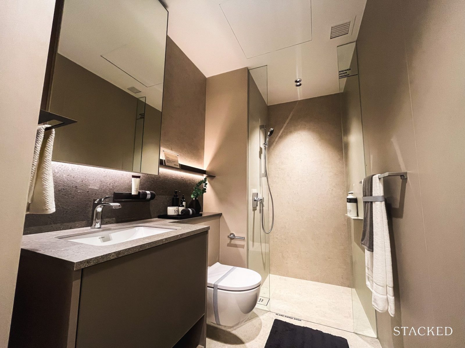 Zyon Grand 2BR Premium + Study 37
