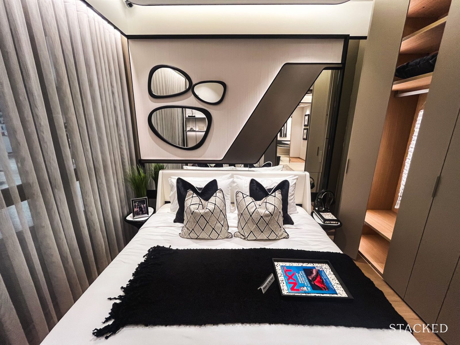 Zyon Grand 2BR Premium + Study 59