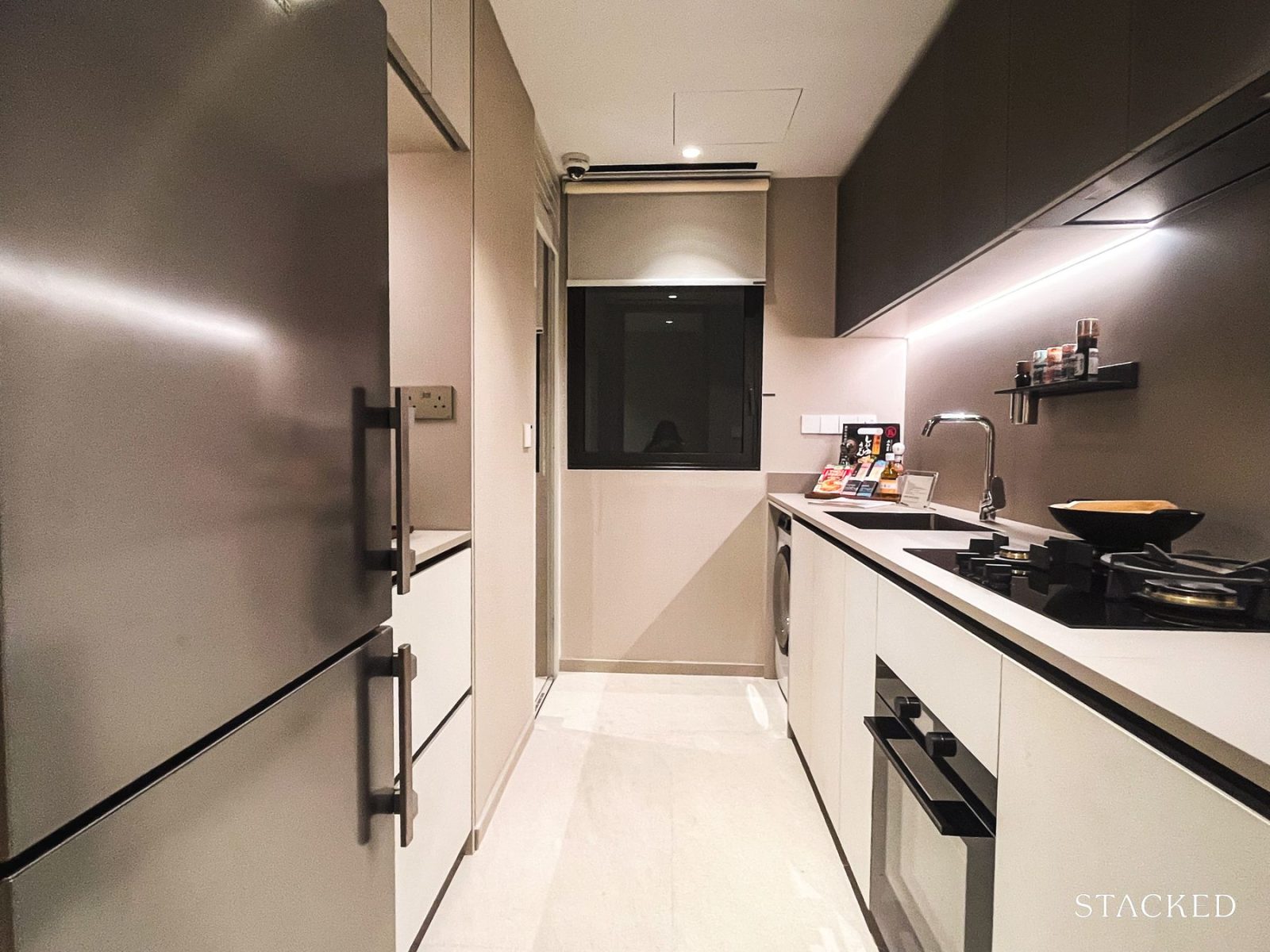 Zyon Grand 3BR Premium + Study 27