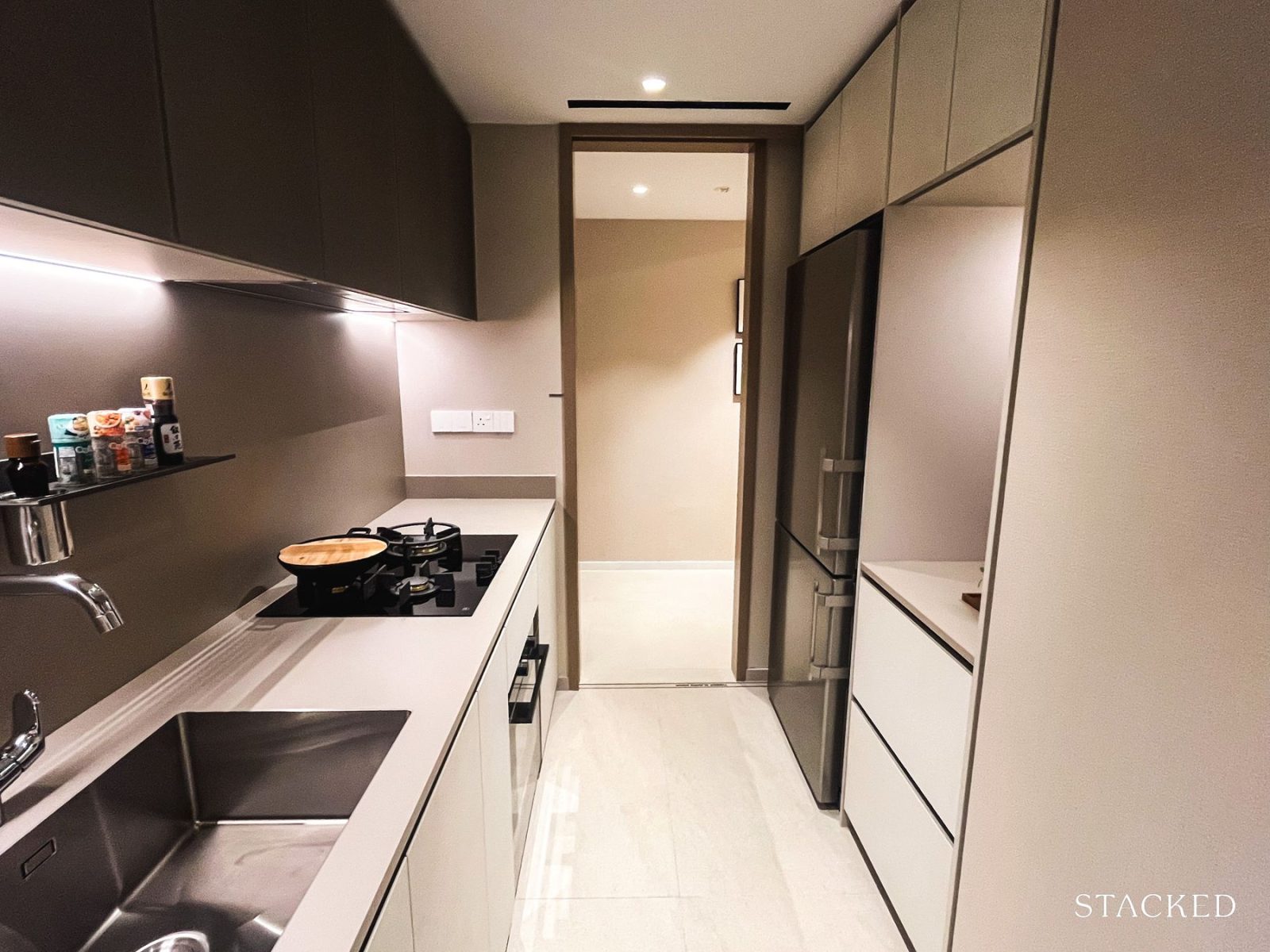 Zyon Grand 3BR Premium + Study 43