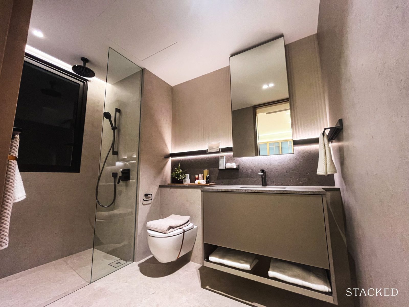 Zyon Grand 3BR Premium + Study 103