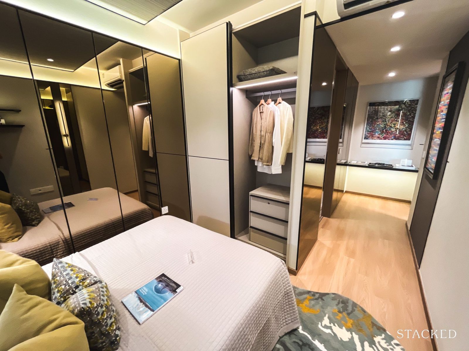 Zyon Grand 4BR Supreme with Private Lift 86