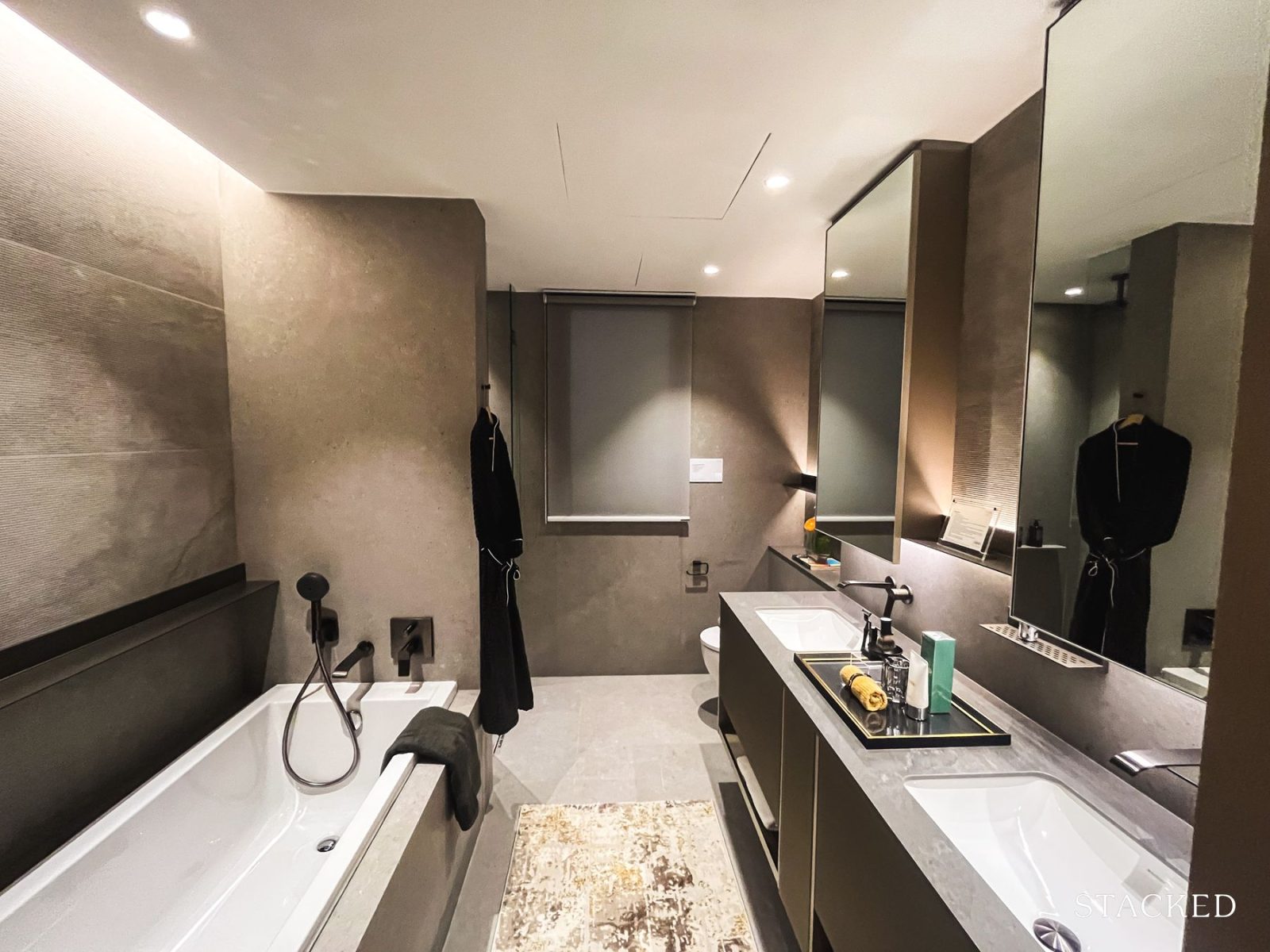 Zyon Grand 4BR Supreme with Private Lift 139