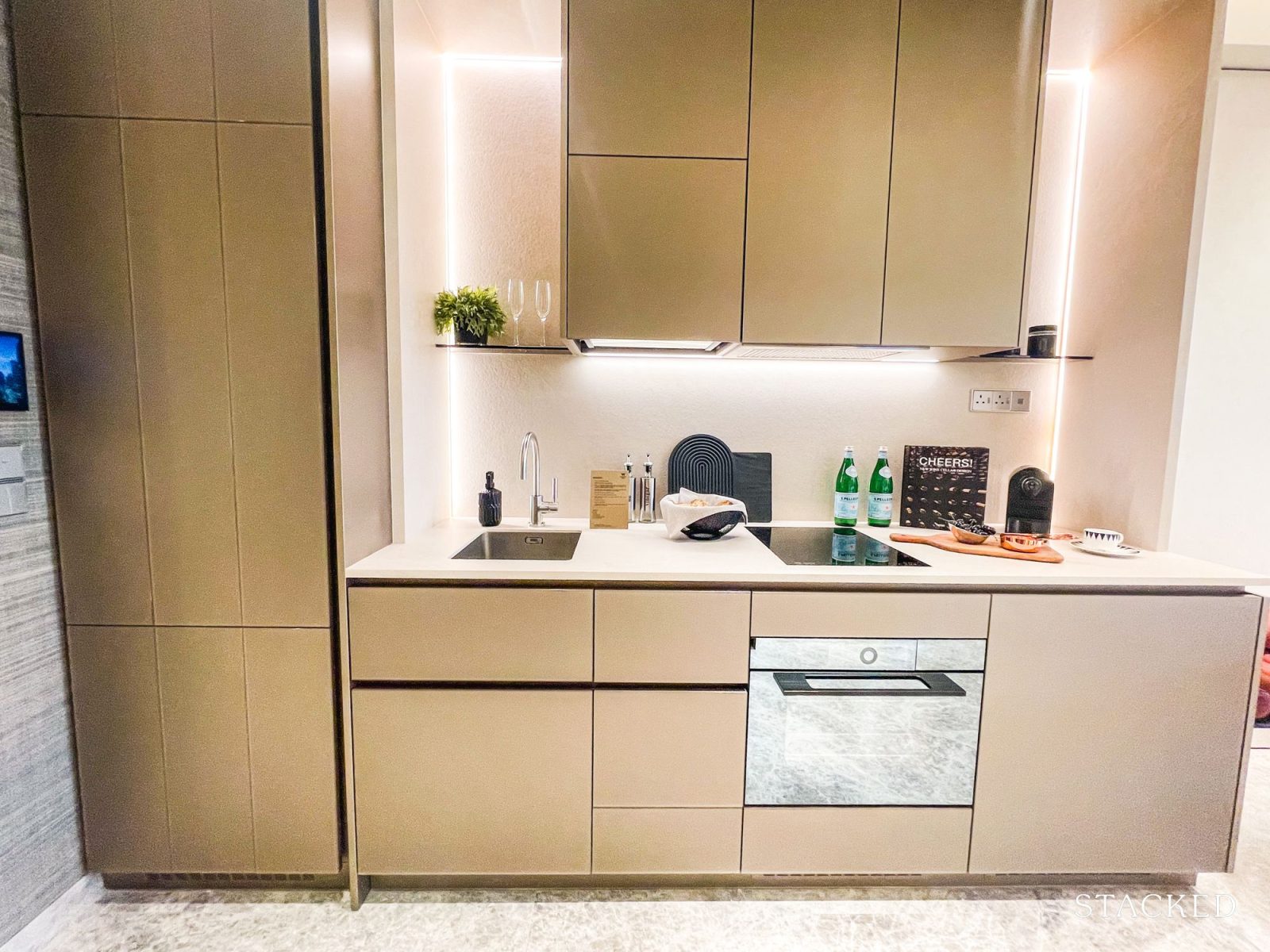 W Residences Marina 1 Bedroom 13