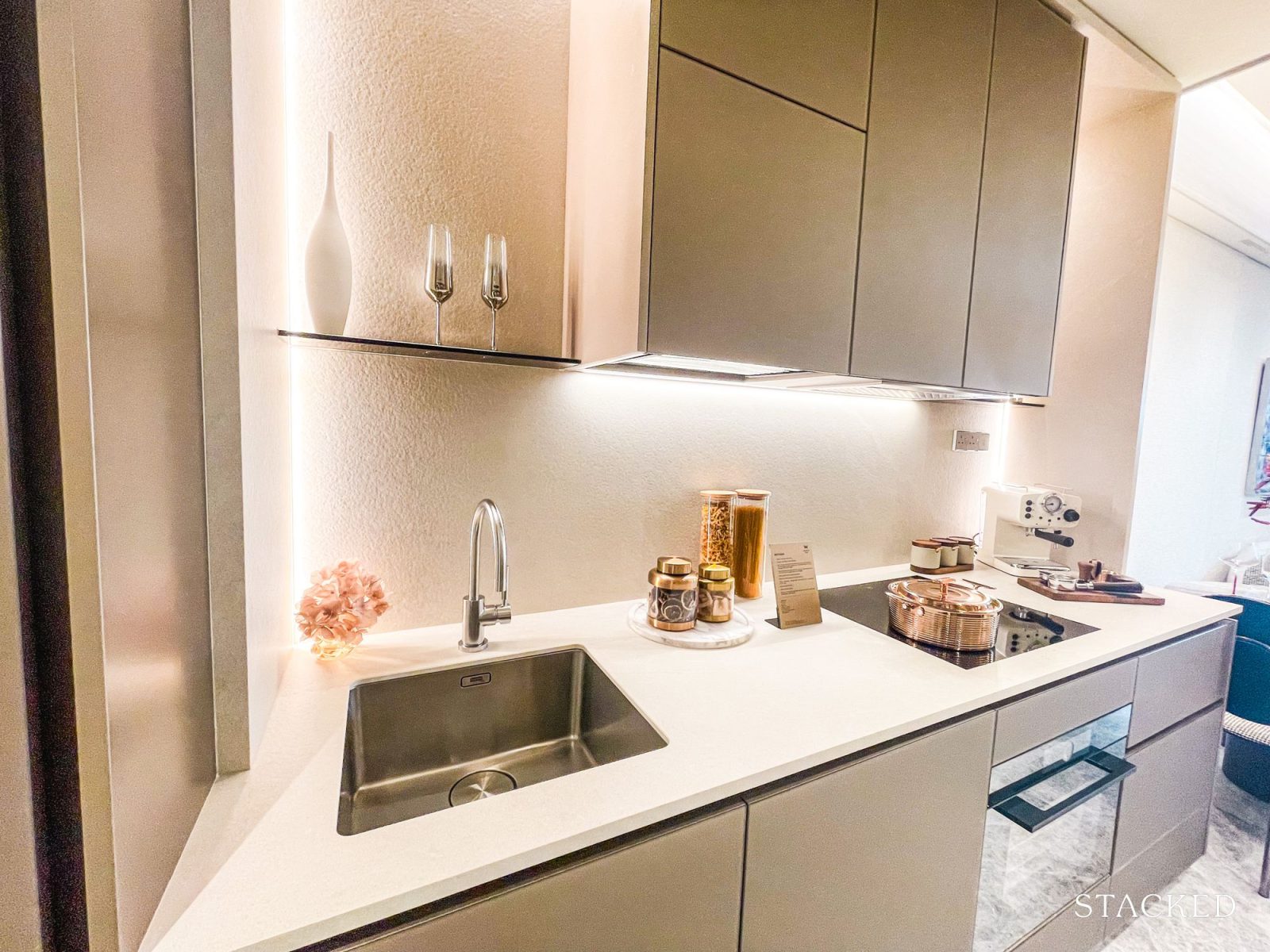 W Residences Marina 2 Bedroom 13