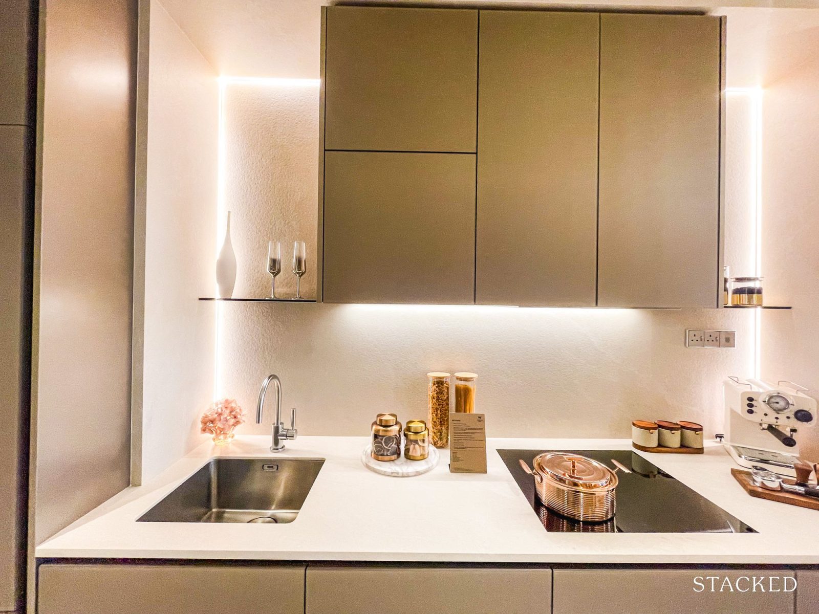 W Residences Marina 2 Bedroom 14