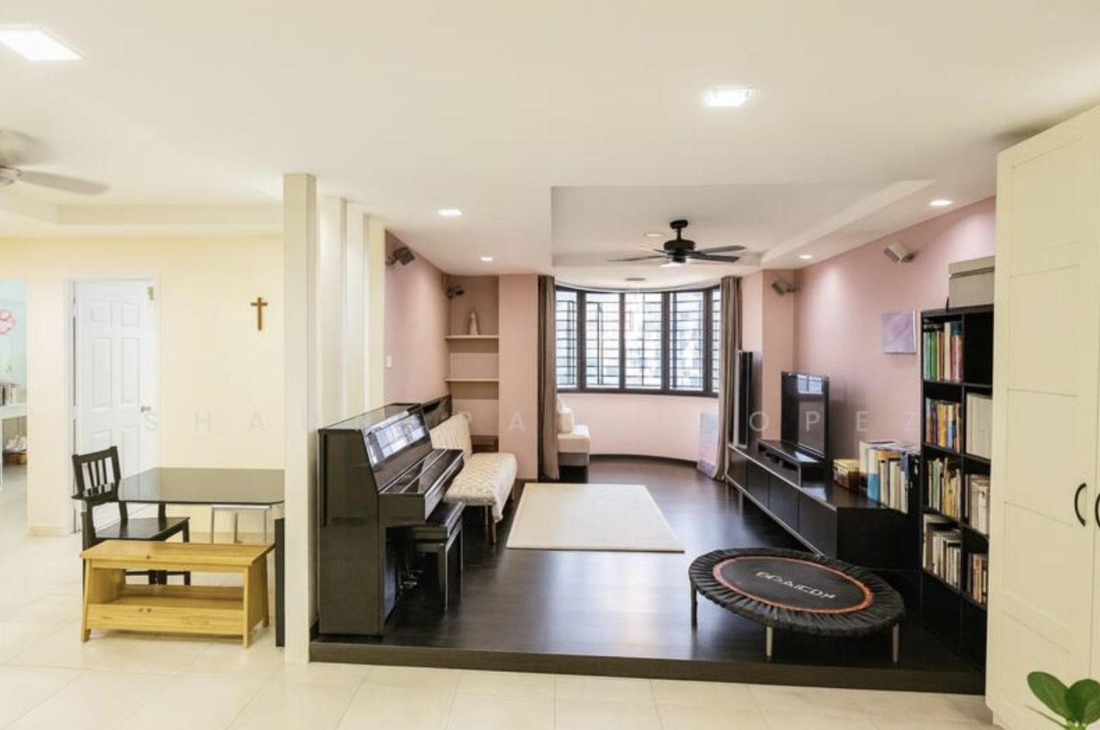 359B Admiralty Drive 1