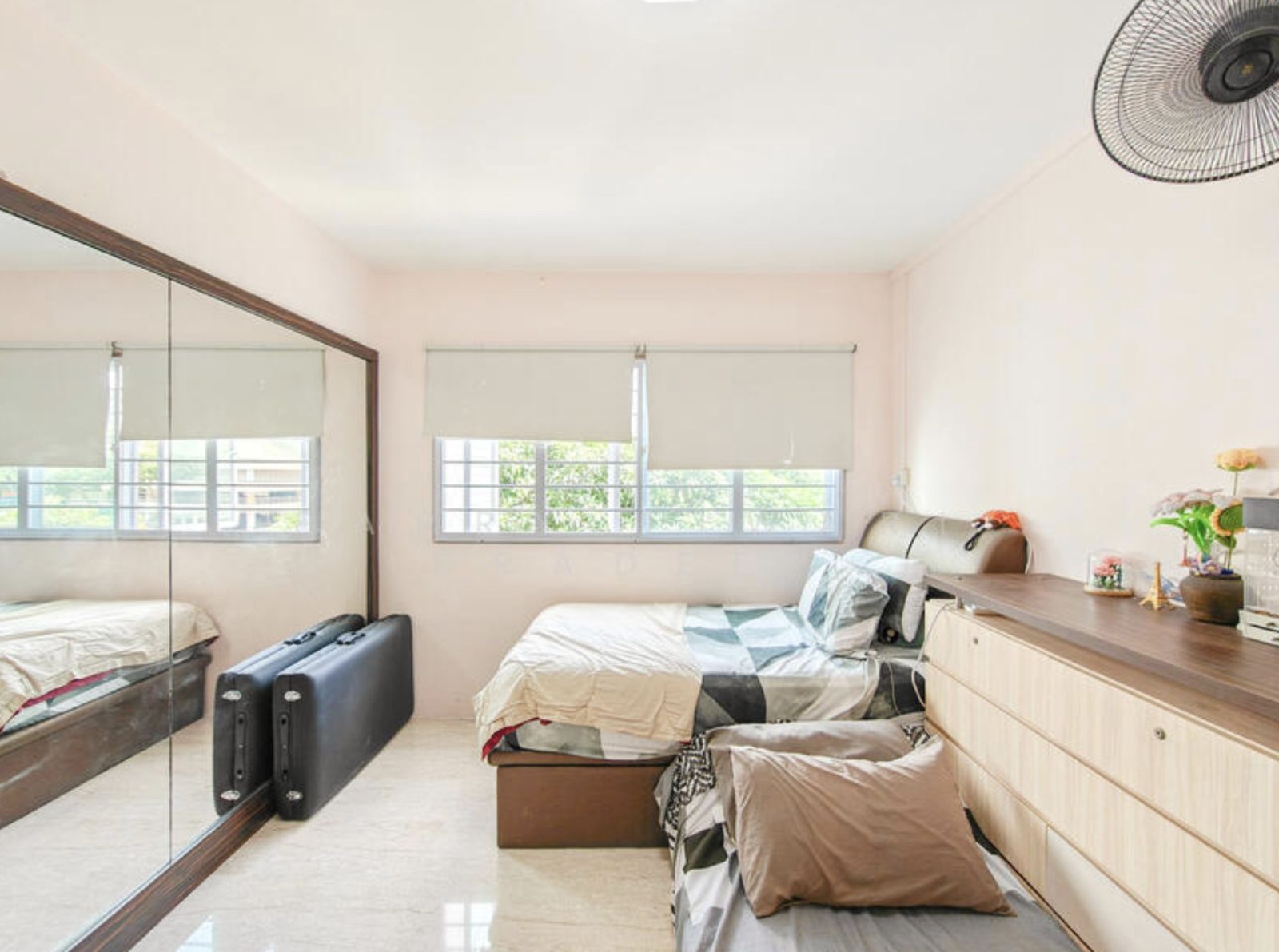 308 Woodlands Avenue 1 4