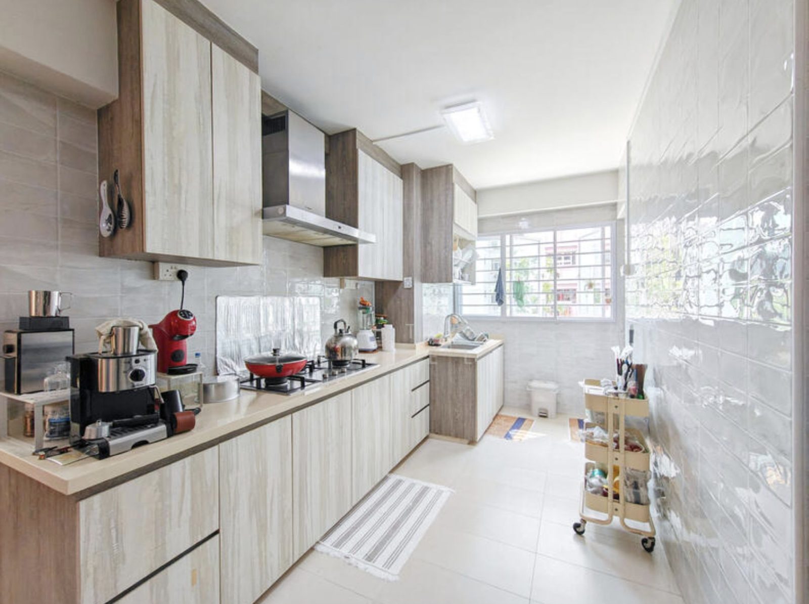 308 Woodlands Avenue 1 3