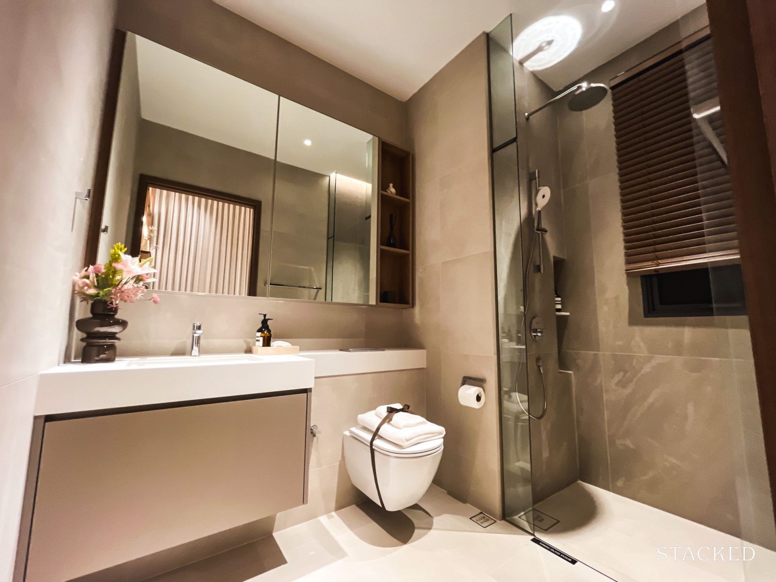 The Sen 4 Bedroom + Study 92