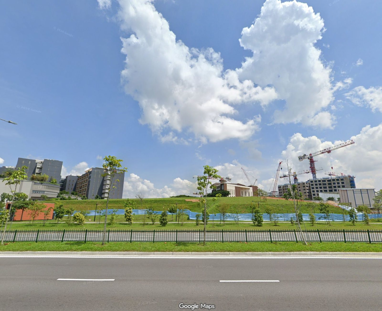 Developer Sim Lian Group tabled a record $794 psf ppr for this EC site on Woodlands Dr 17.