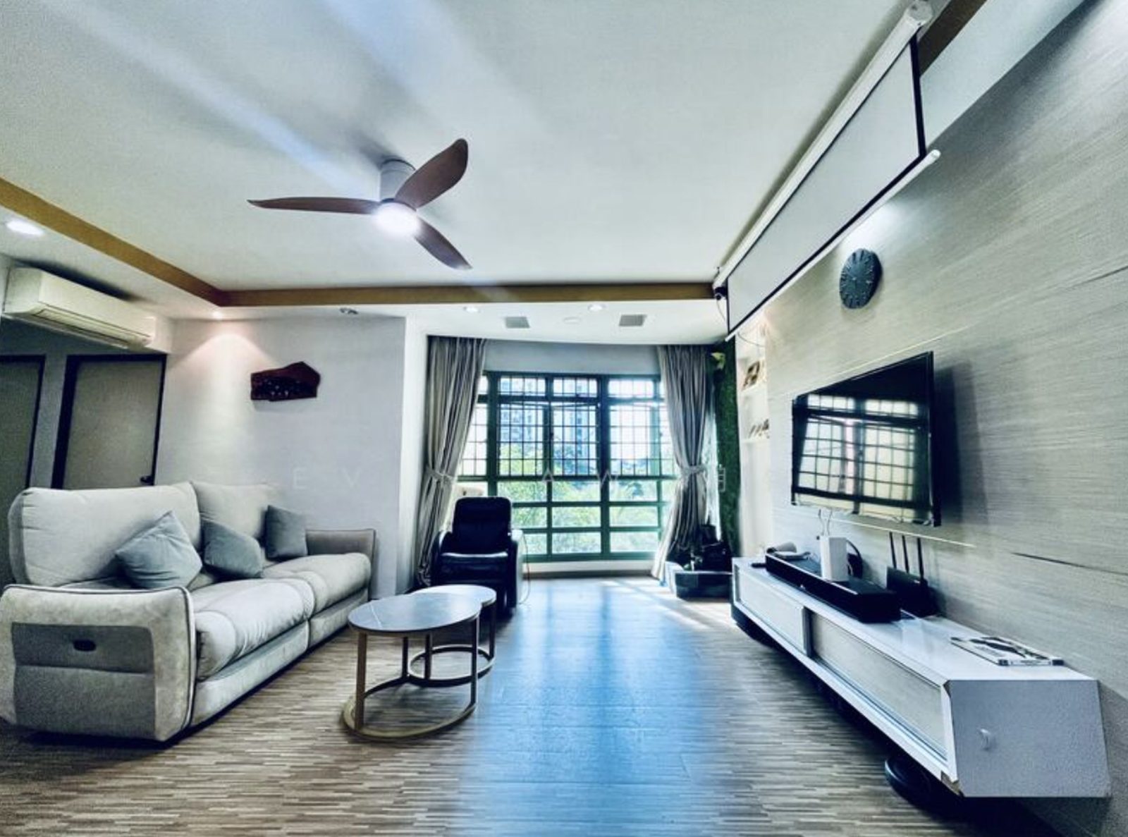 686C Woodlands Drive 73 1