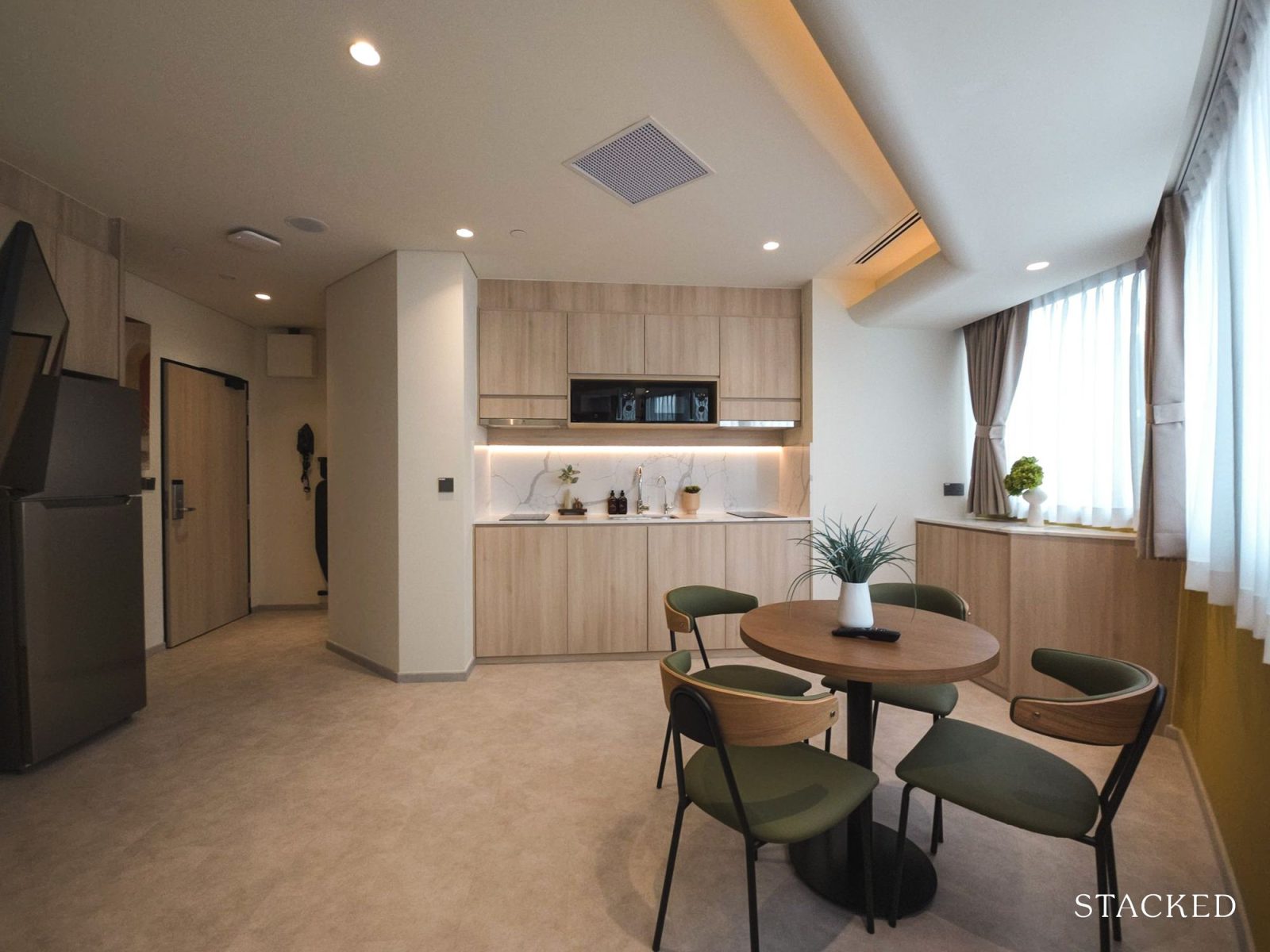 COLIWOO MIDTOWN 2BR 5