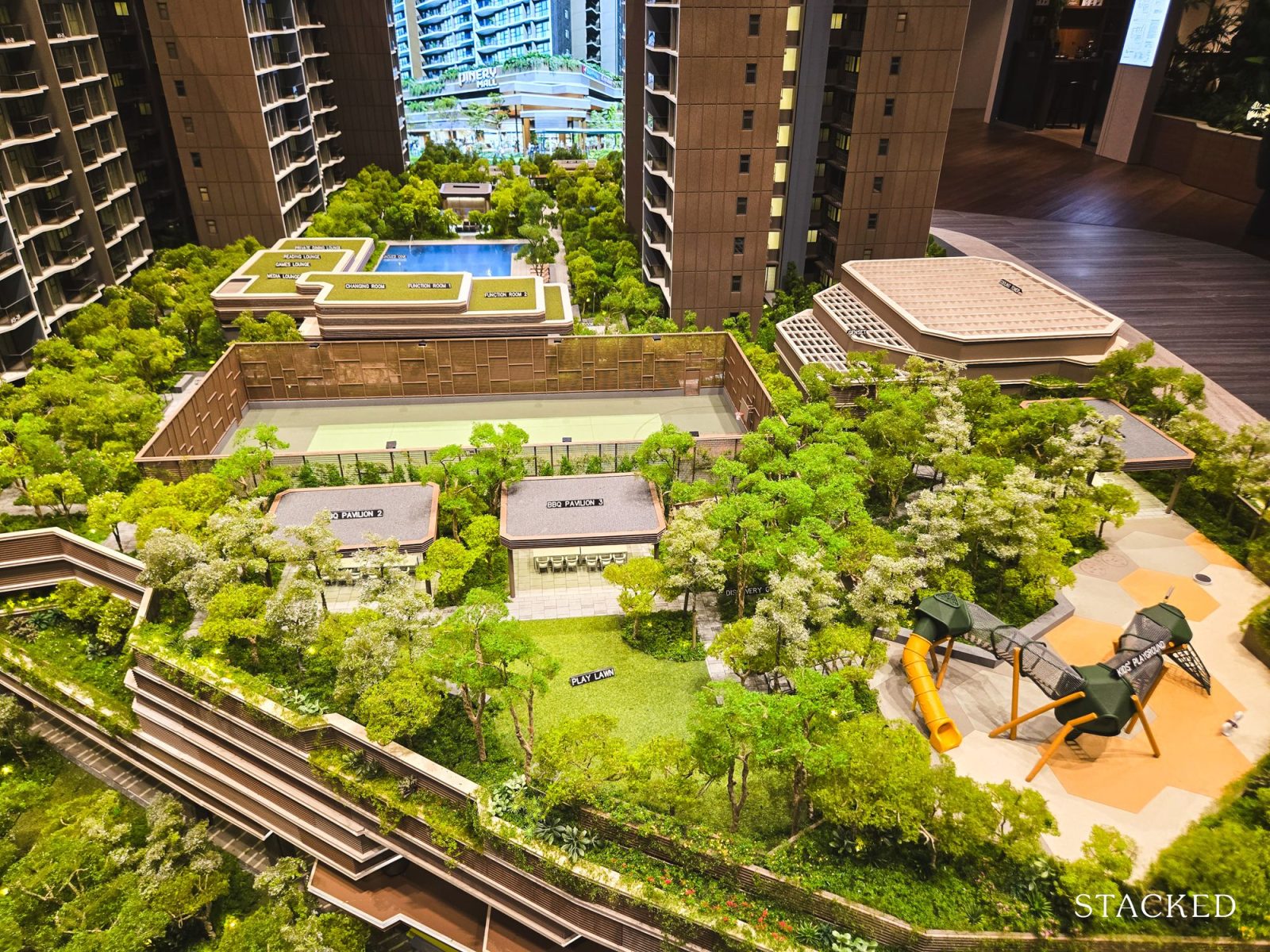 PINERY RESIDENCES SCALE MODEL 16