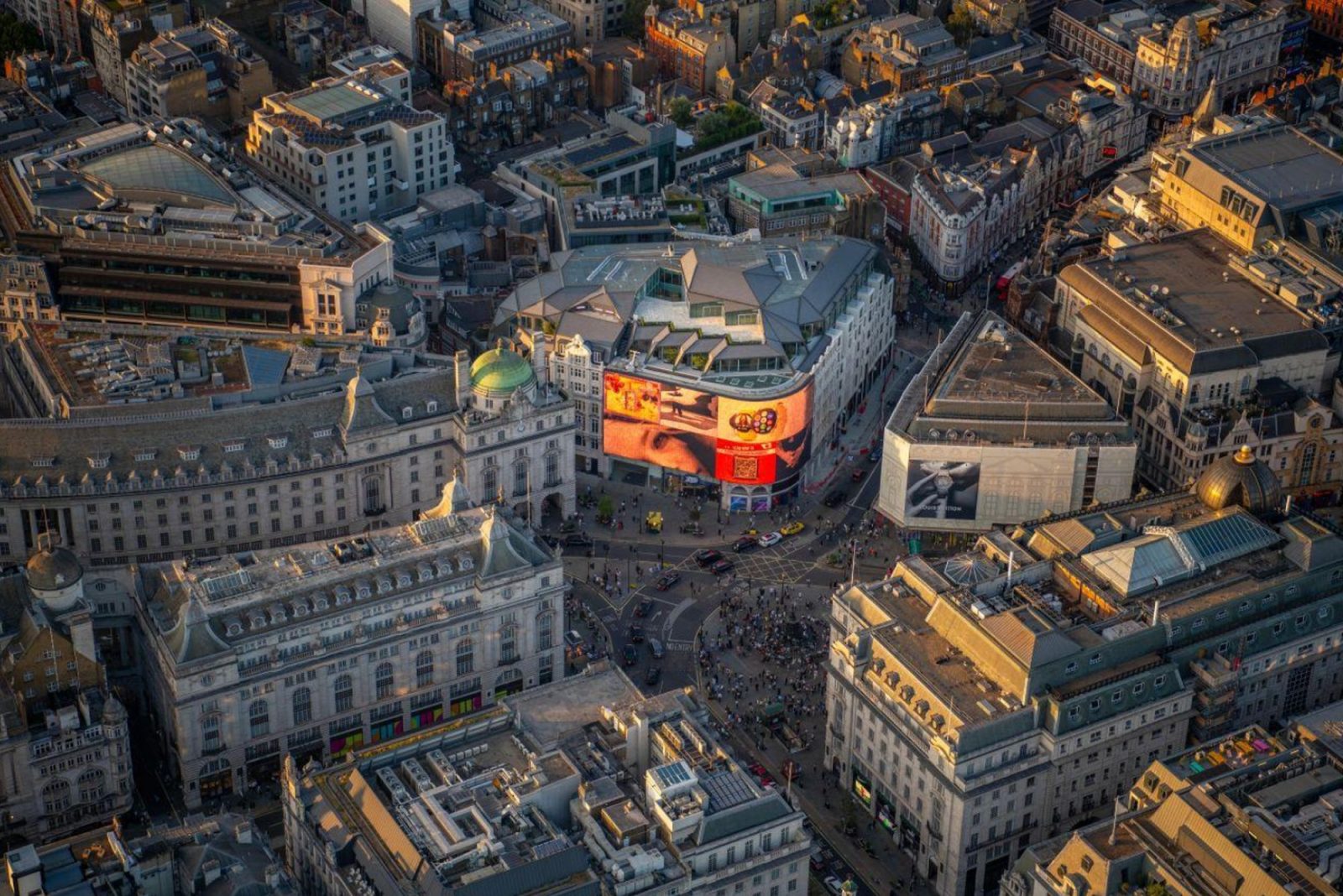 This London Landmark Is On Sale For £450M – It Might Be The Largest West End Deal Since 2022