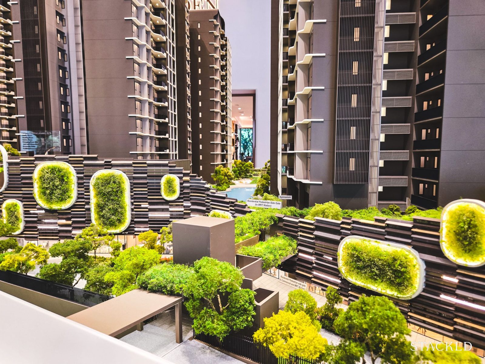 TENGAH GARDEN RESIDENCES SCALE MODEL 10