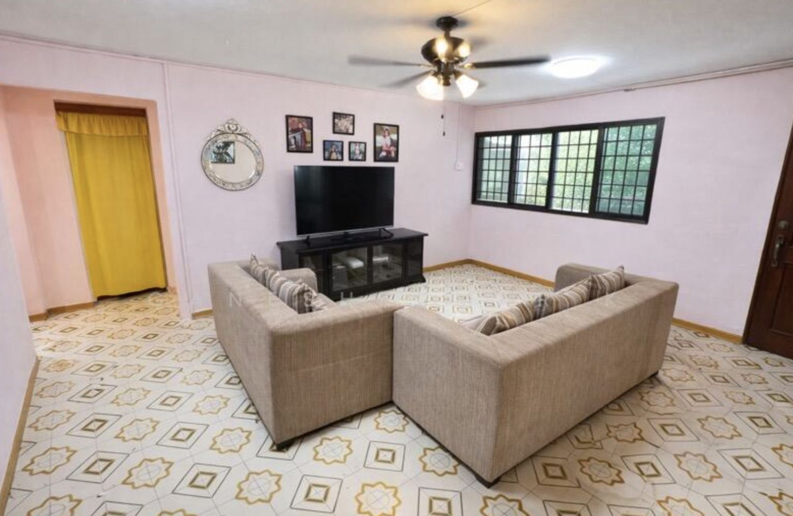 572 Ang Mo Kio Avenue 3 1