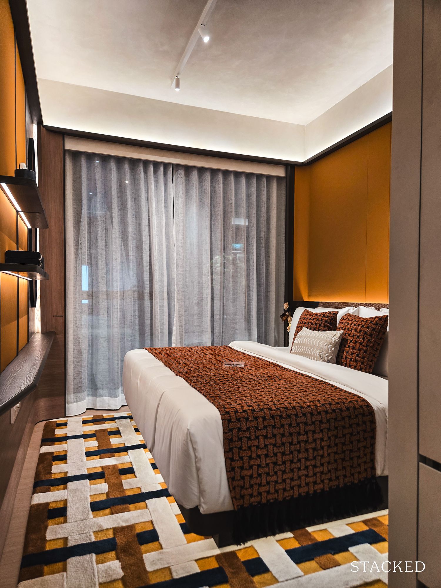 HUDSON PLACE RESIDENCES 2BR PREMIUM STUDY 7