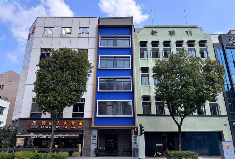 42 South Bridge Road