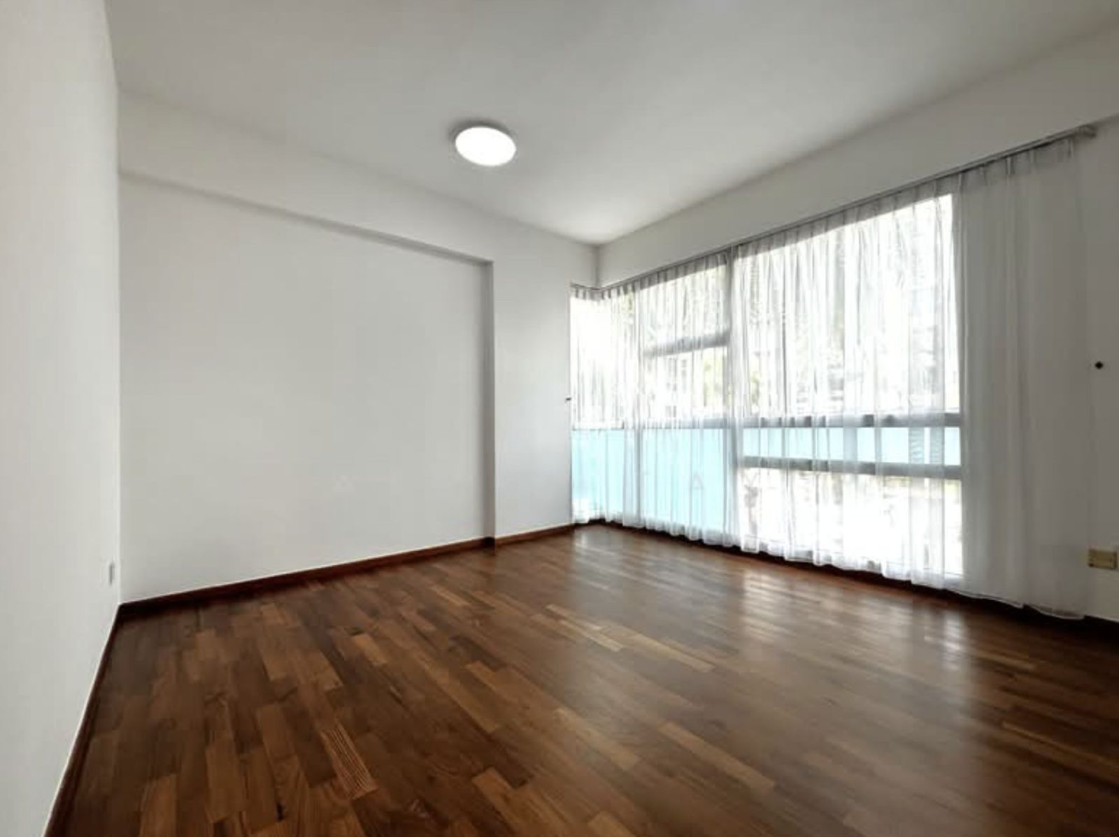 Dahlia Park Condo 3