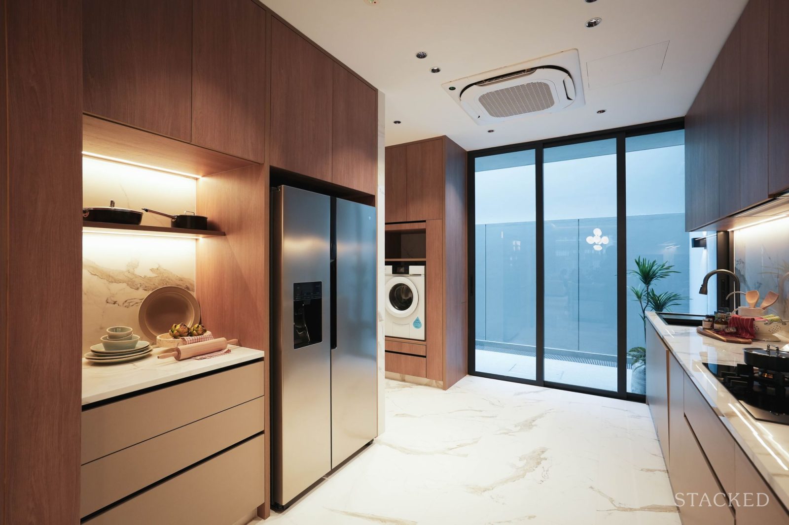 Luxus Hill Type A 2