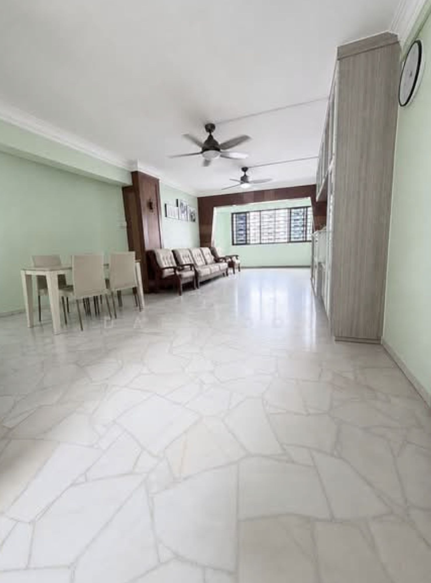 305 Jurong East Street 32 1