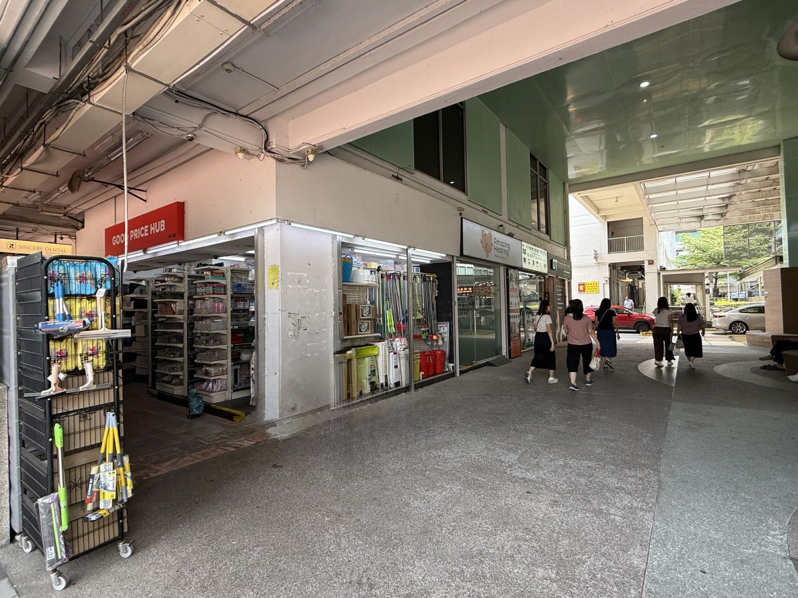 135 Jurong Gateway Road 01 323