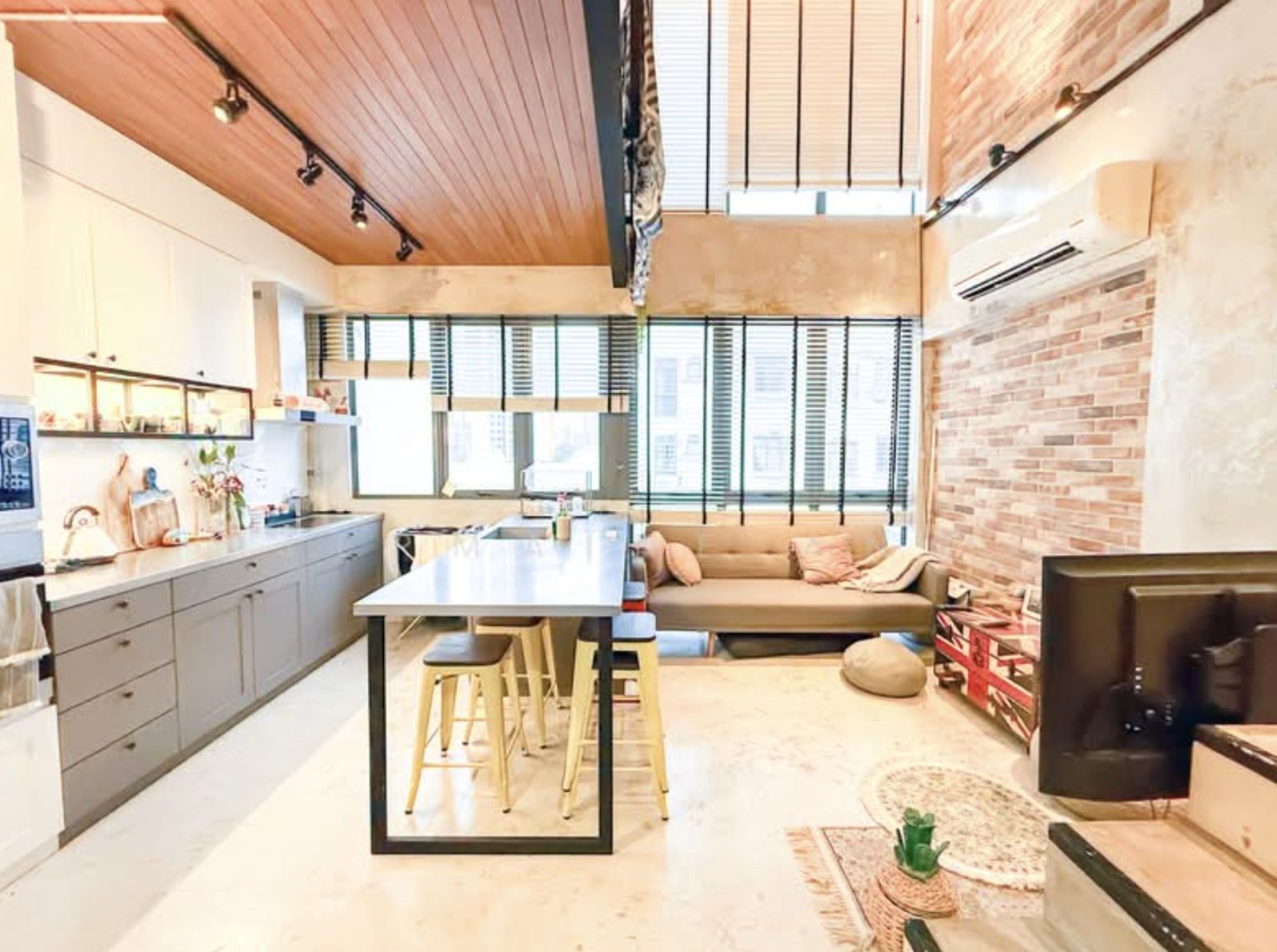 Royce Residences 1