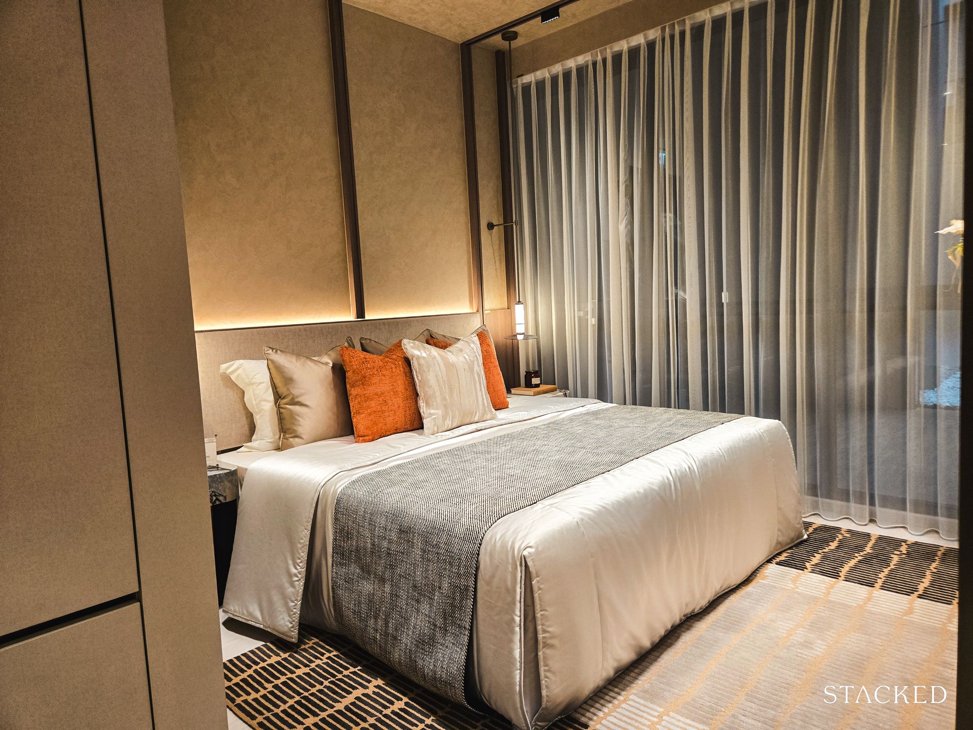 LUCERNE GRAND 3BR PREMIUM+STUDY 9