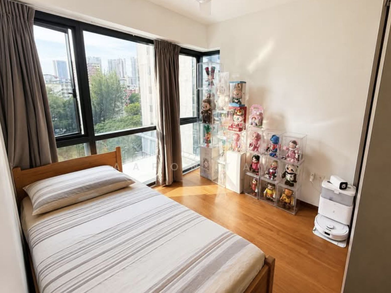 Stirling Residences 3