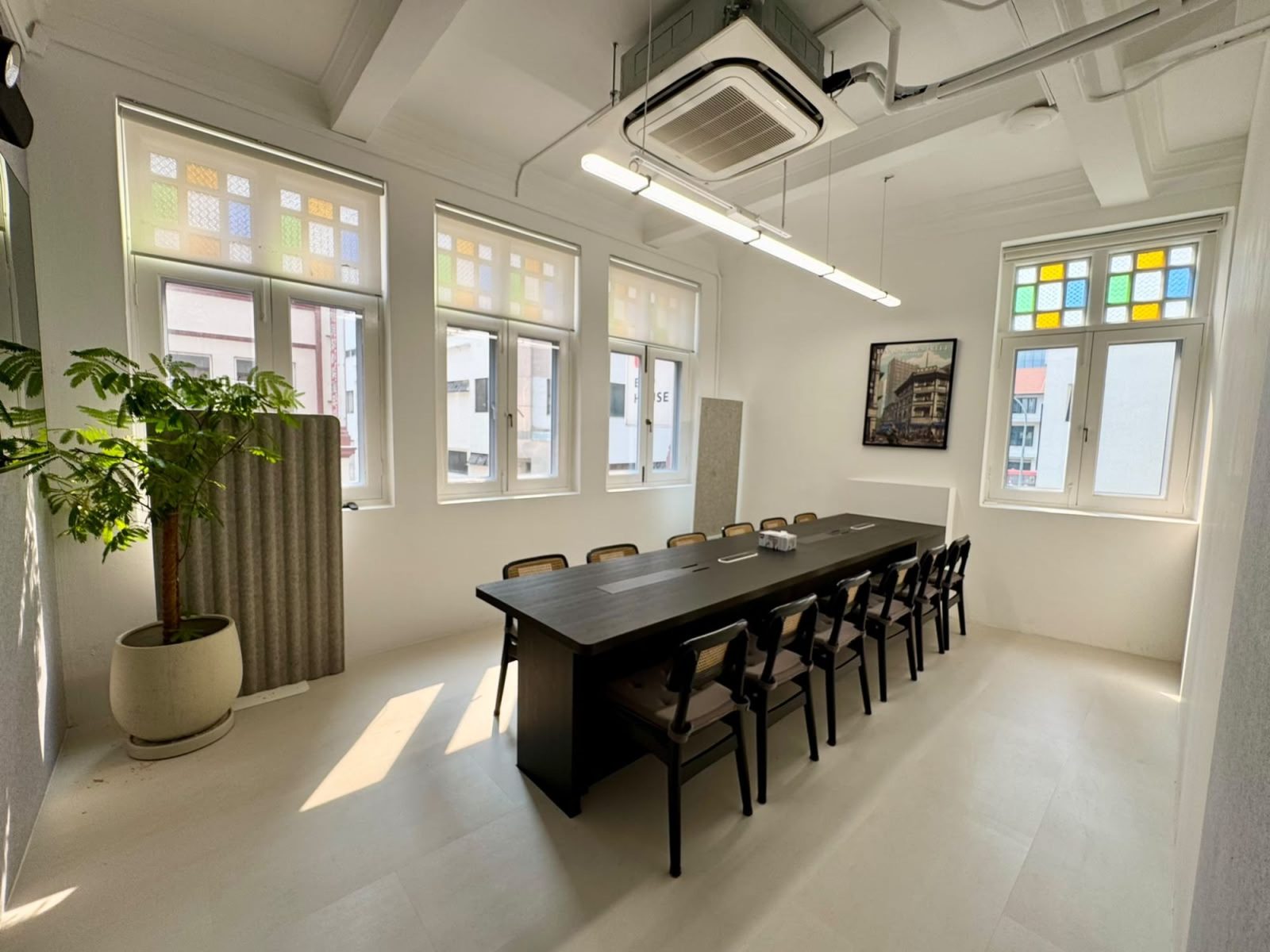 HQ Liang Seah MEETING ROOM V3