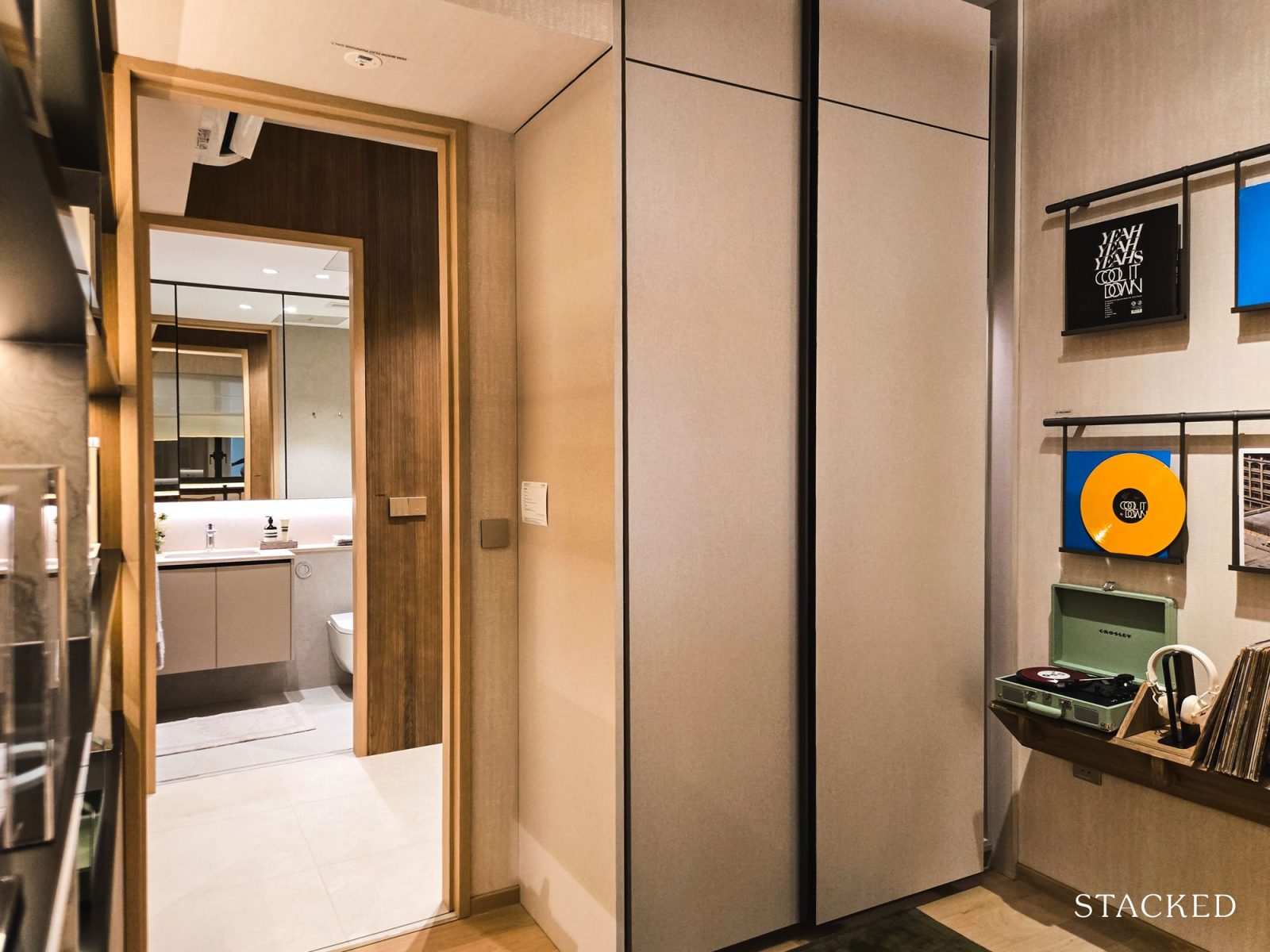 The Serra 2 Bedroom + Study 9