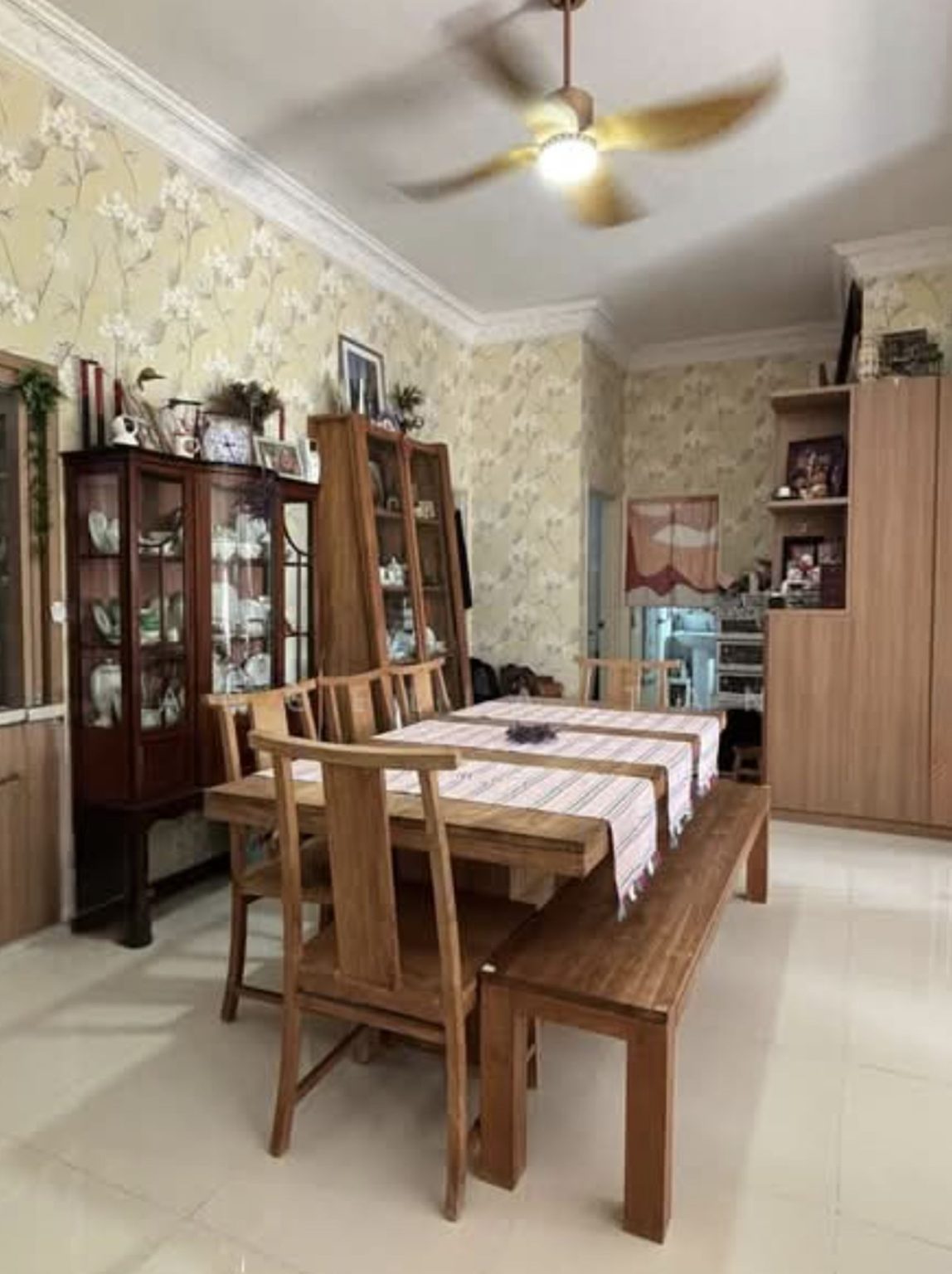 Here Are 5 Freehold Walk-Up Apartments With Unique Layouts You Can Buy ...